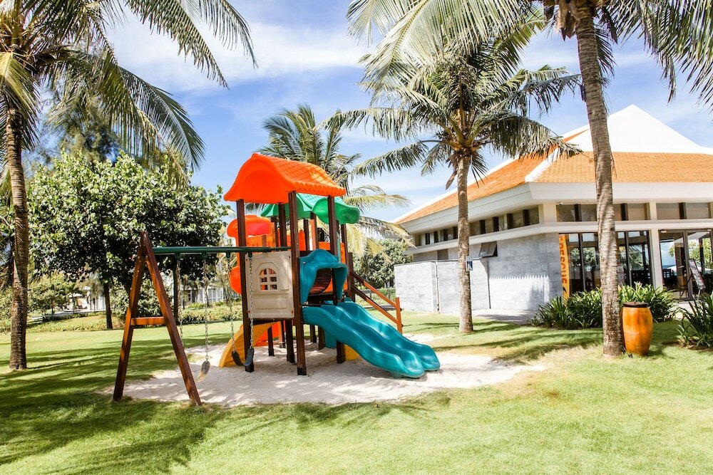 Фото Danang Ocean Beach Villa