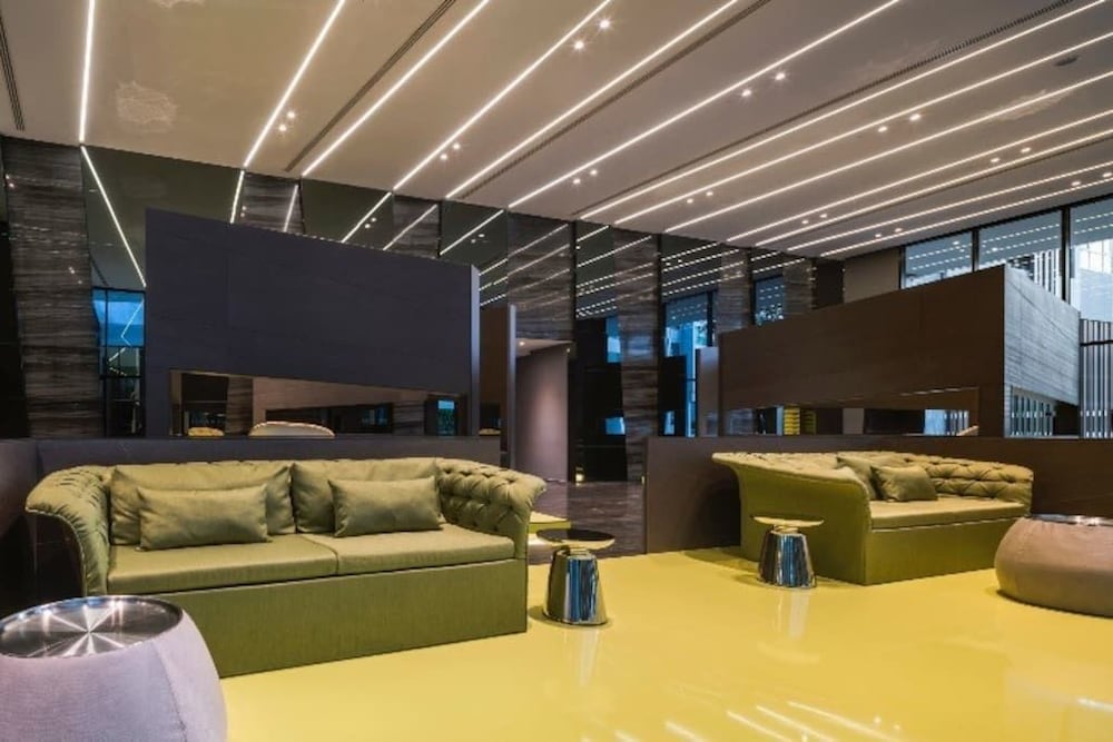 Фото The Base Central Pattaya Sea View