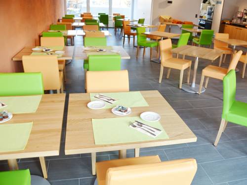 Фото Hotel Swiss Star