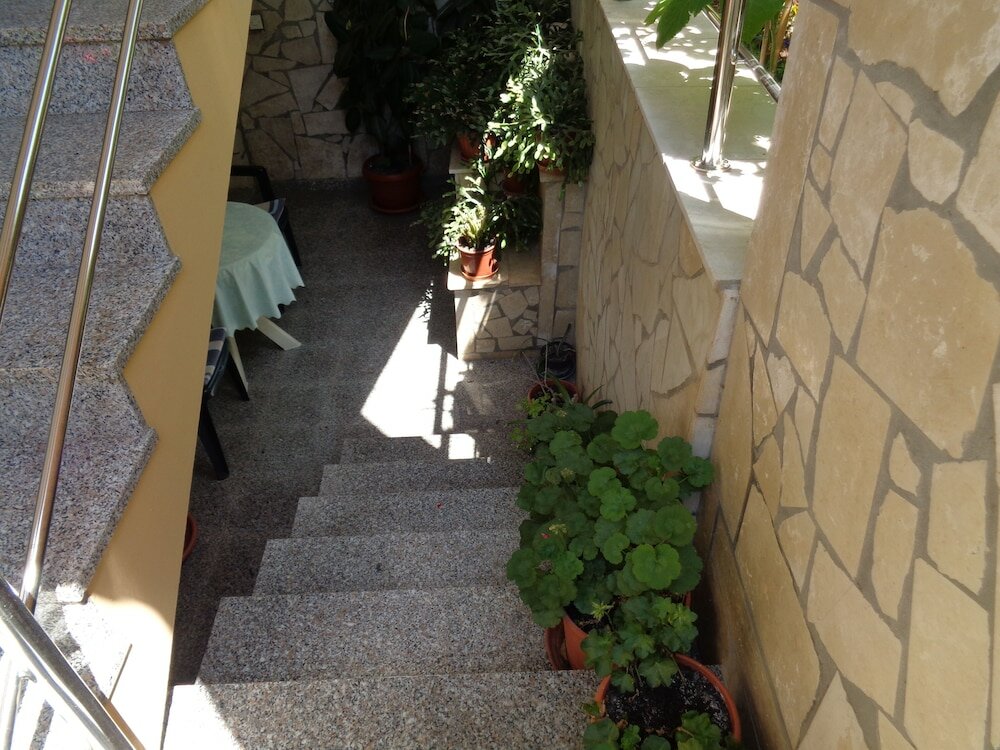 Фото Apartments Ivica - Quiet Street