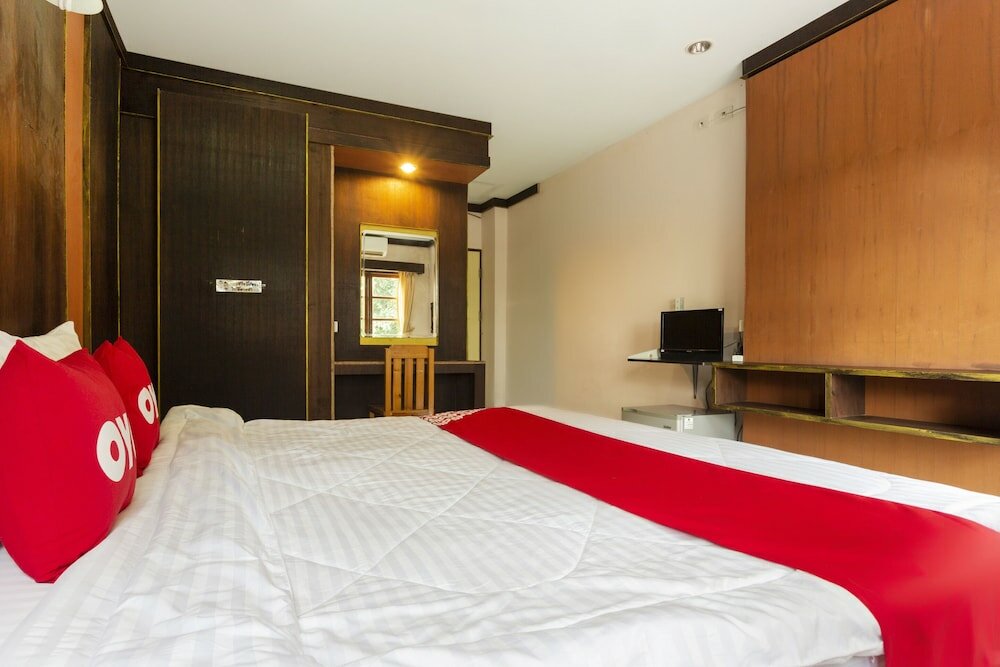 Фото Oyo 75356 Thipsiri Lodge