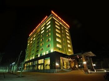 Гостиница Hoang Son Peace Hotel в Ниньбине