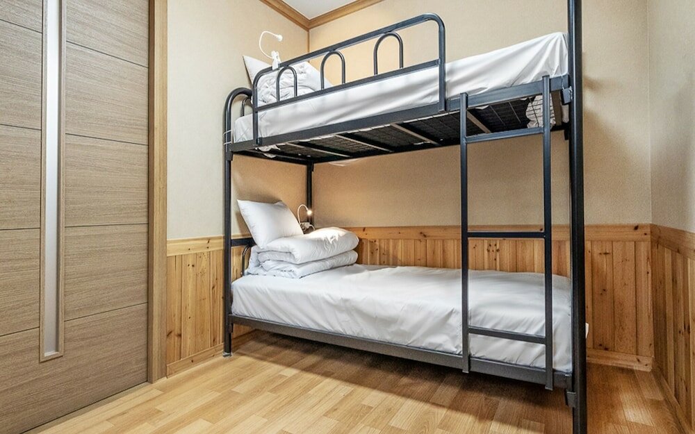 Фото Yeosu Rest Guest House