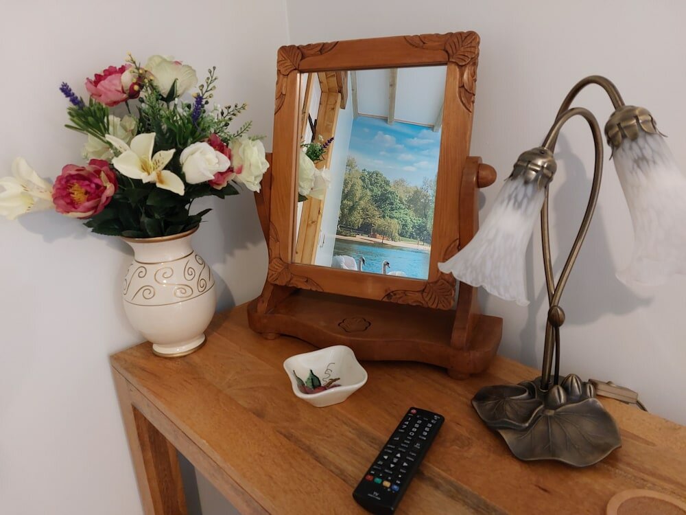 Фото Wesley House Holiday Cottages