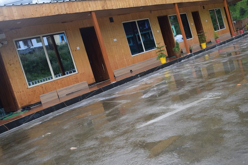 Фото Chopta Himrab Resort