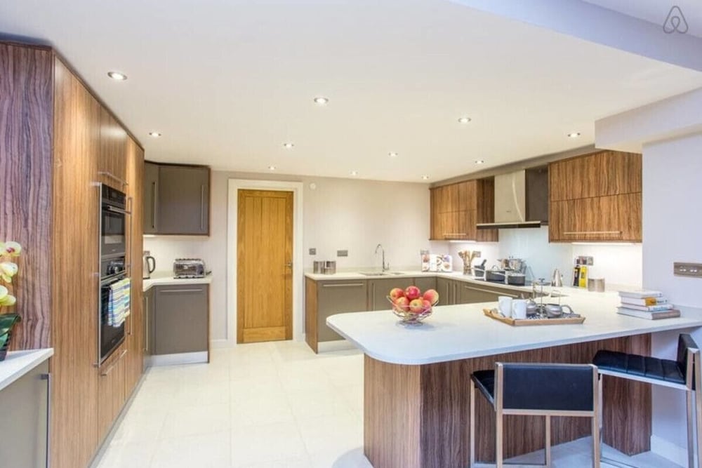 Фото The Norfolk Escape - Beautiful & Bright 4 Mews Homes With 16bdr