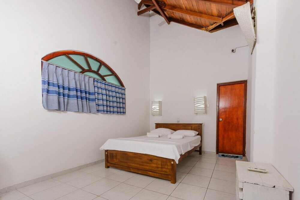 Фото Bright Sunshine Guest House