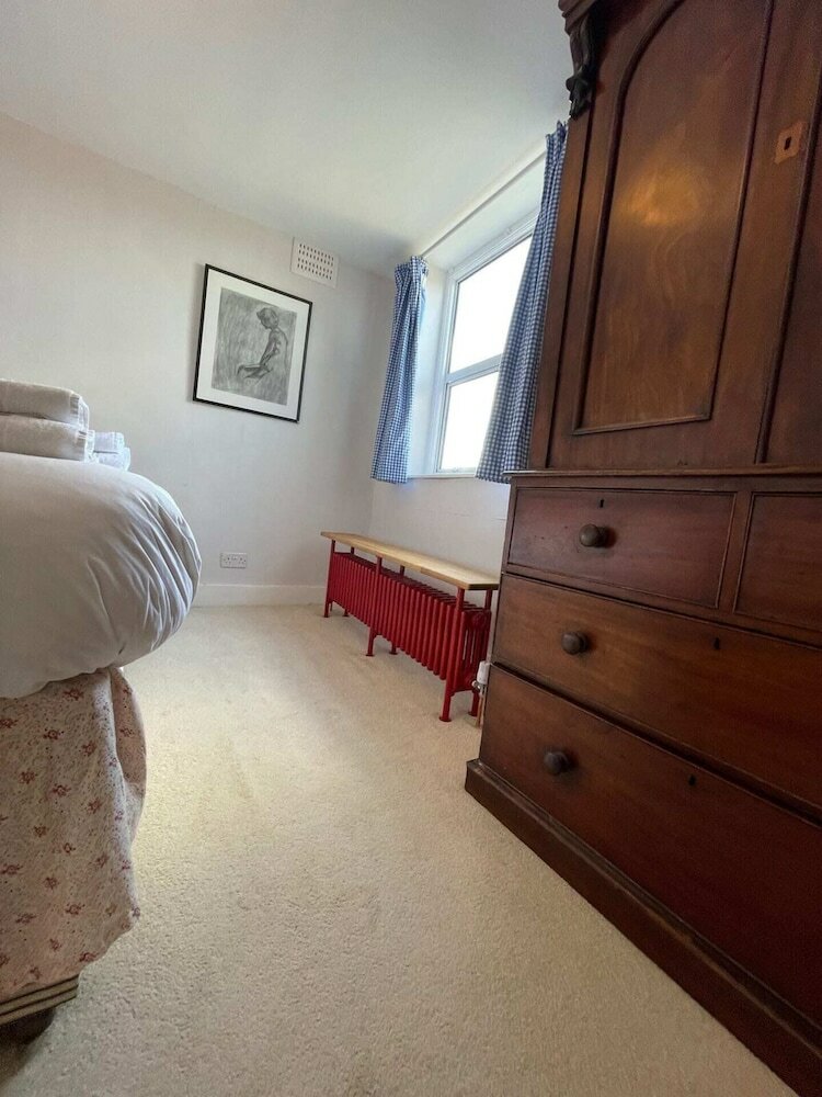 Фото Modern & Cosy 1 Bedroom Top Floor Flat in East Dulwich