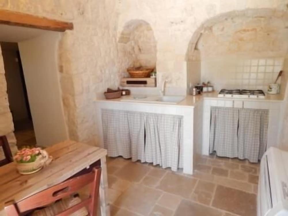 Фото Trulli Resort Monte Pasubio