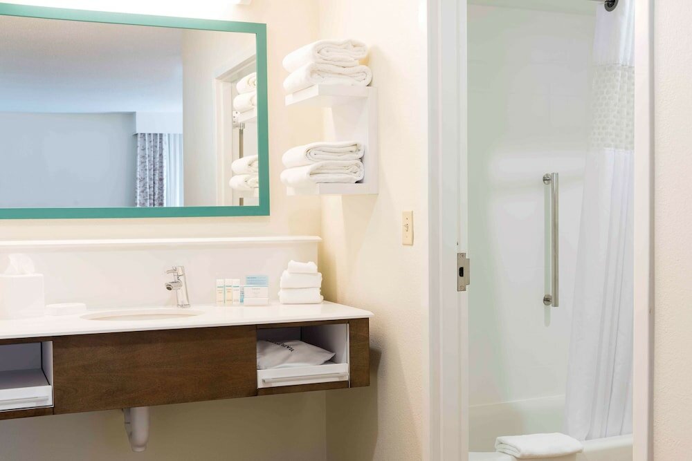 Фото Hampton Inn Grand Rapids-North