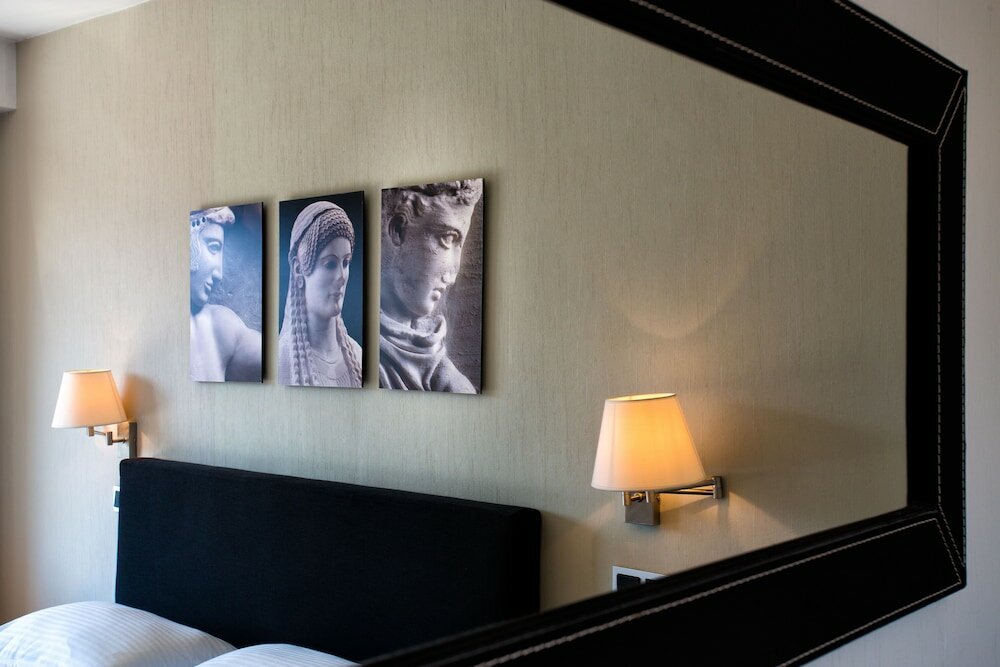 Фото The Athens Gate Hotel