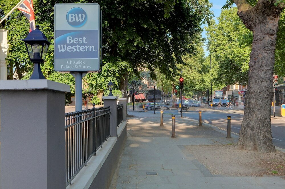 Фото Best Western Chiswick Palace & Suites