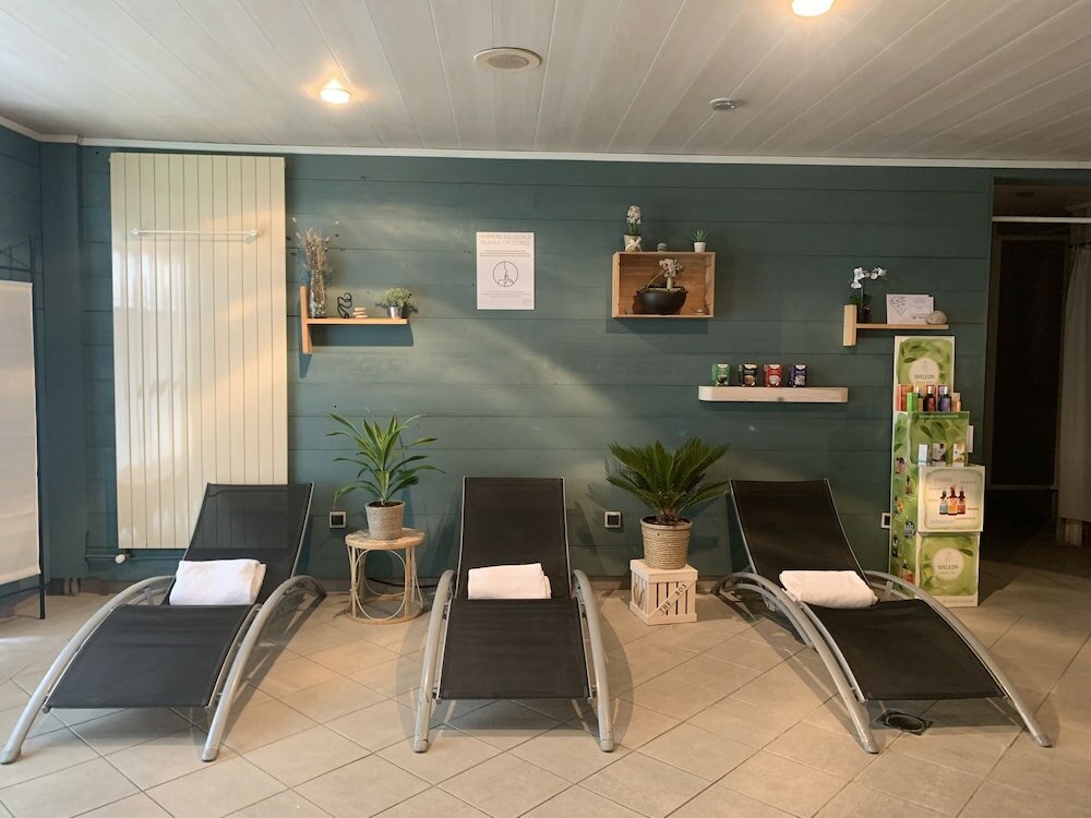 Фото Chalet Hôtel le Prieuré & SPA