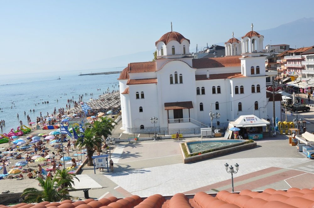 Фото отеля 2