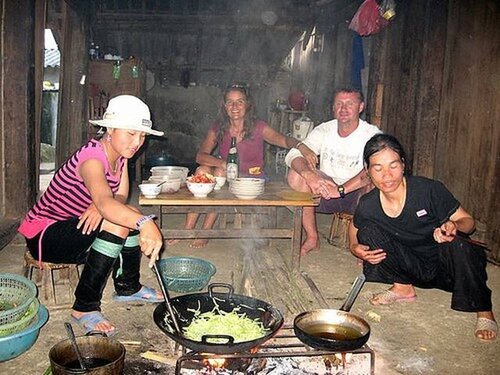 Гостиница Sapa Homestay Trekking Tour For Backpackers в Лаокае