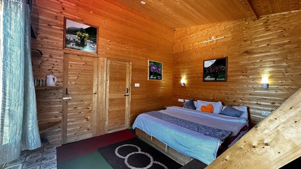 Фото Blue Poppy Resort