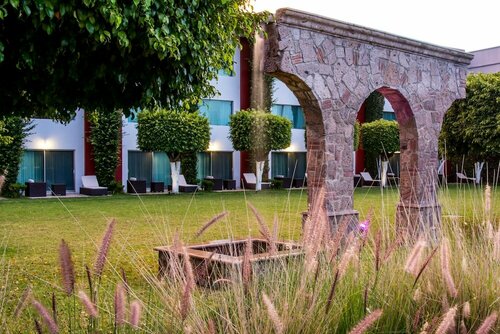 Гостиница Hotel Estancia Business Class