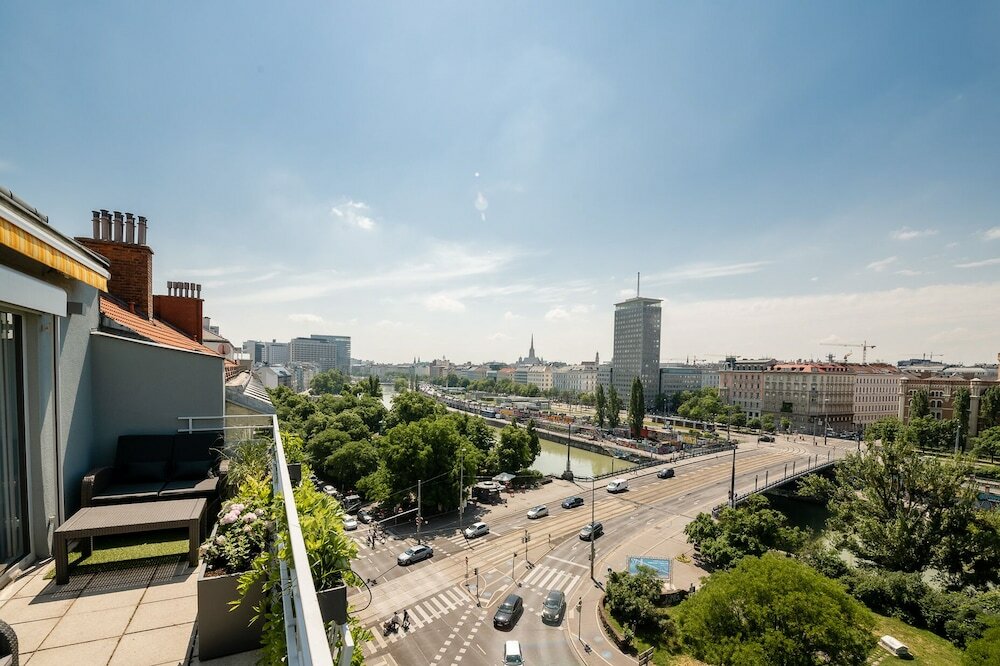 Фото Skyflats Vienna Ring View