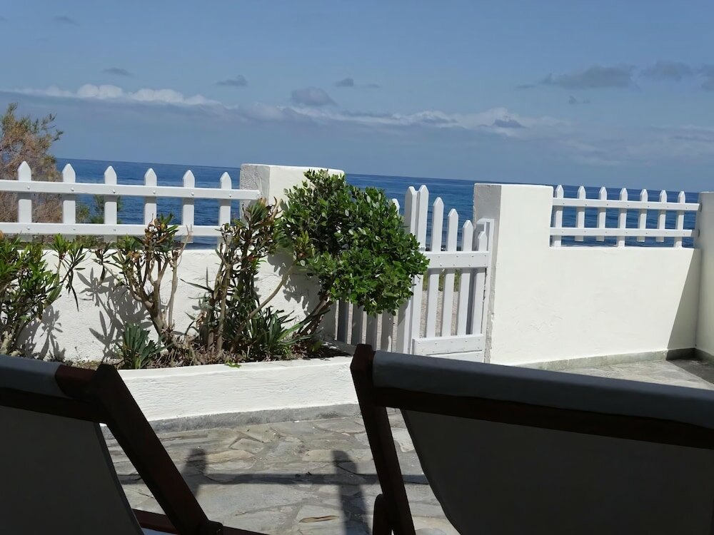 Фото Nama Beach House