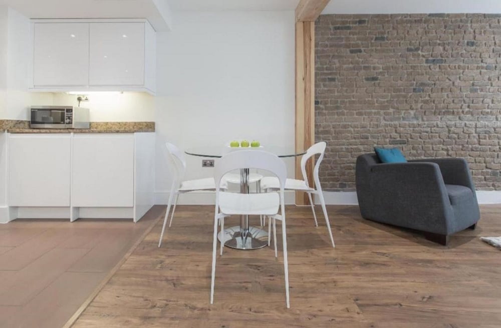 Фото Valet Apartments Limehouse