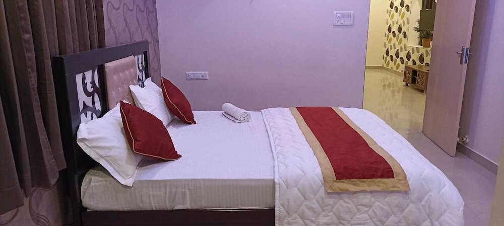 Фото Urban Stay Adams Service Apartment