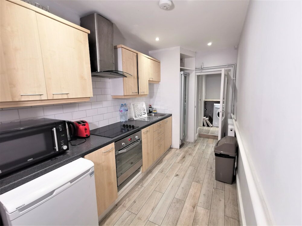 Фото Spacious 2 bed flat in Camden