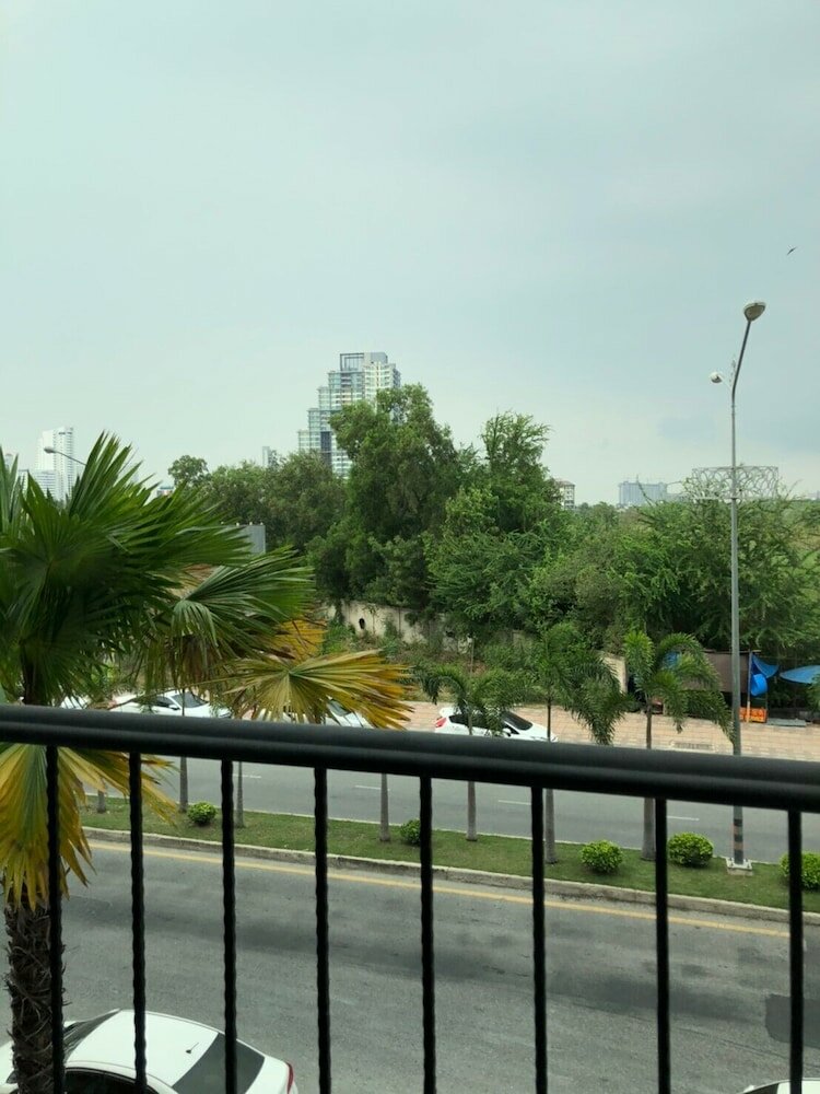 Фото Espana Condo Pattaya by Jc