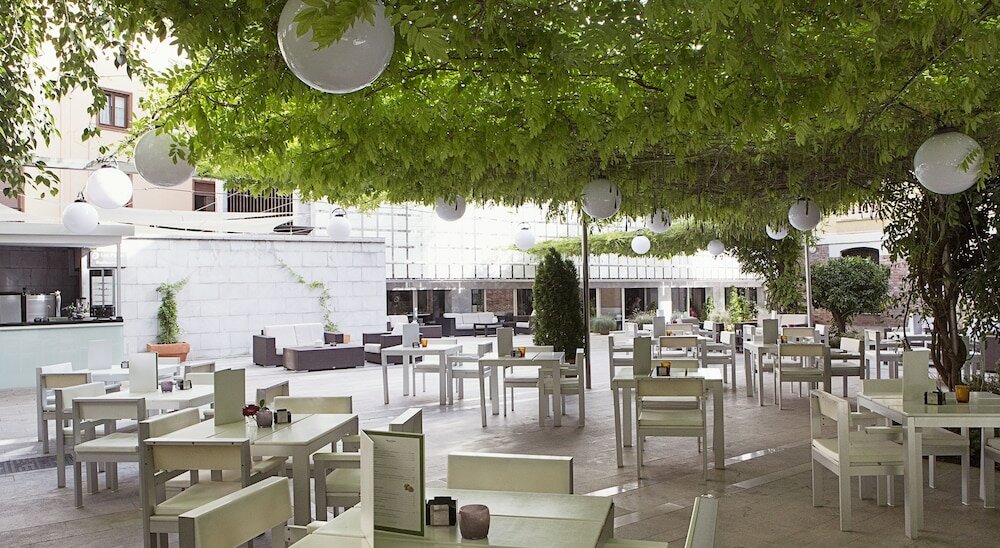 Фото 121540703827