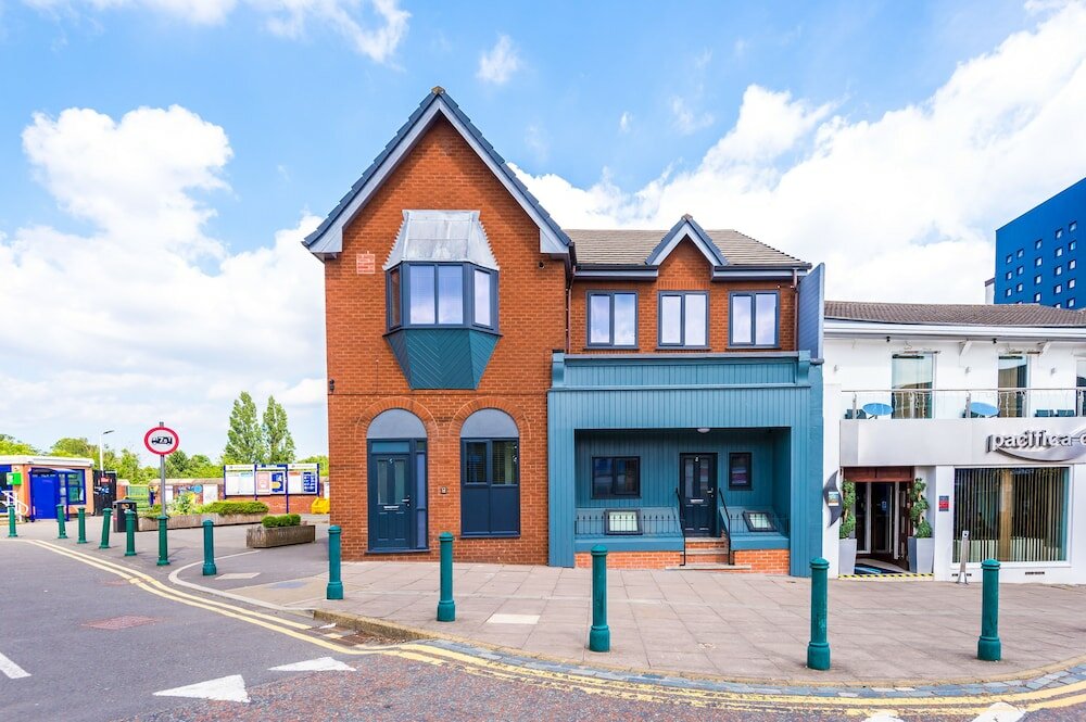 Фото отеля 1