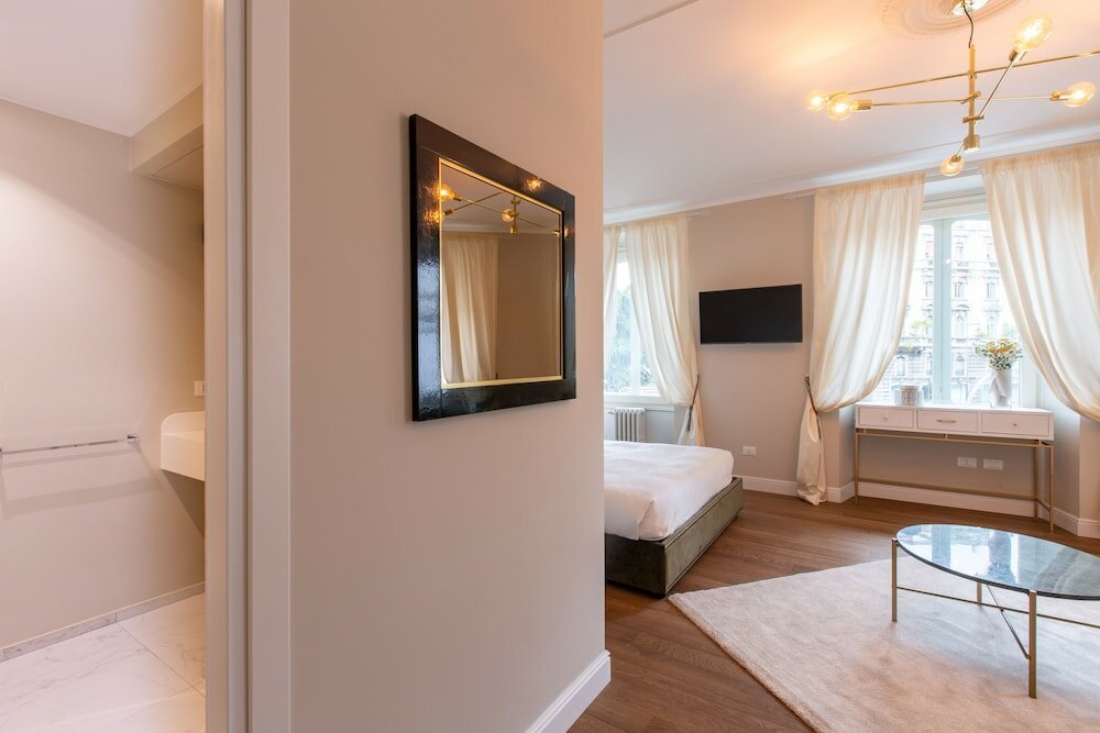 Фото Daplace - Corso Monforte Suites