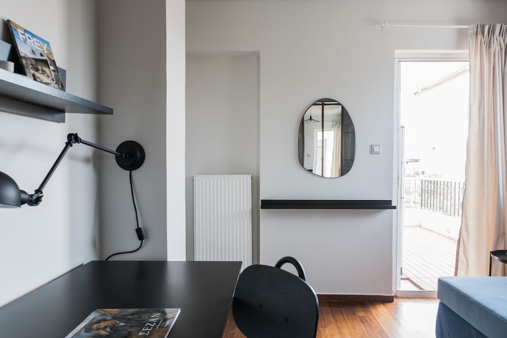 Фото Alluring 2br Apartment in Marousi