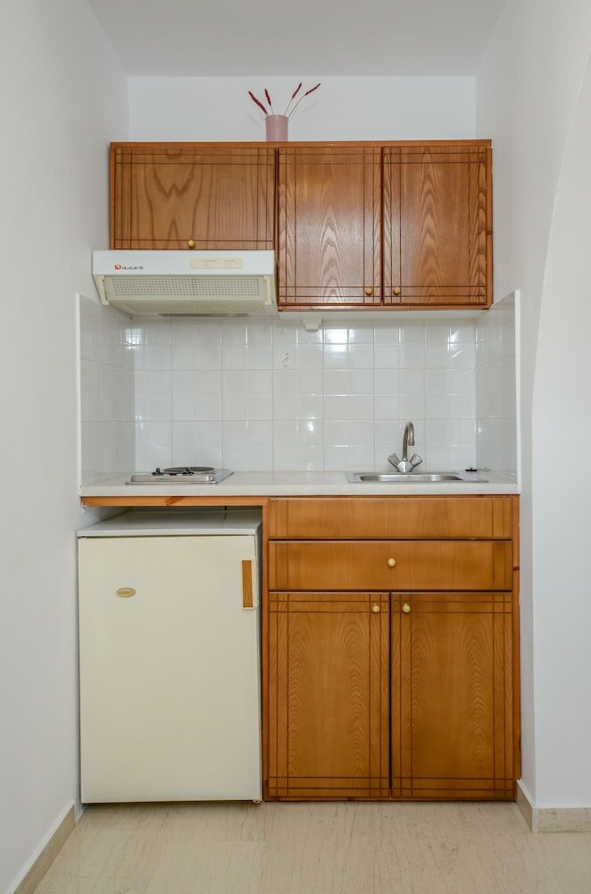 Фото Proteas Hotel & Suites