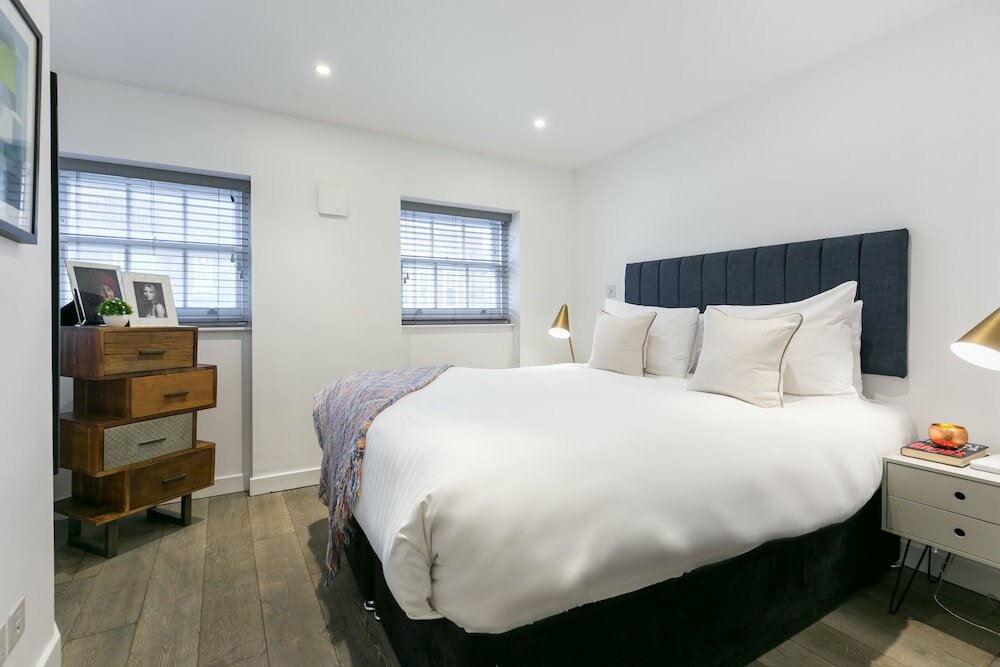 Фото Urban Chic - Rathbone