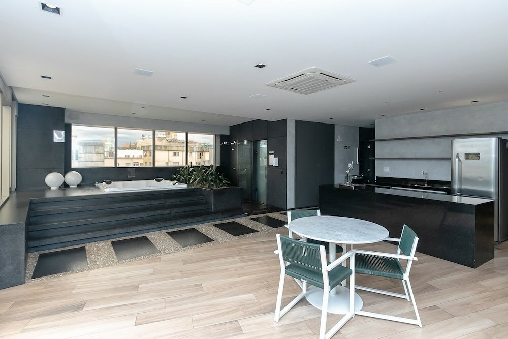 Фото Loft alto padrão com varanda