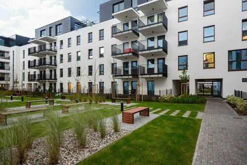 Rzeczypospolitej Apartment by Renters