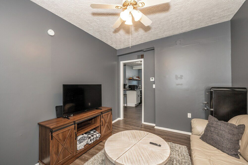 Фото Monmouth Loft 4