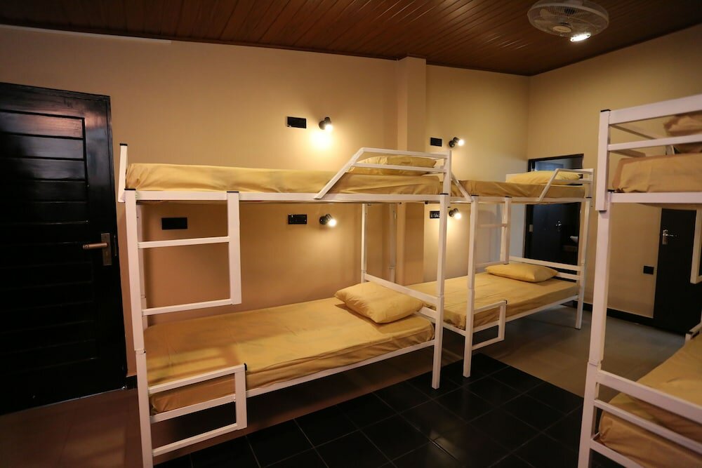 Фото Edwin's Air-port stay