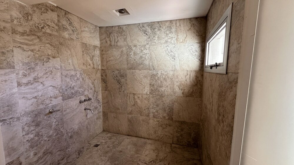 Фото Bens Downtown Apartments