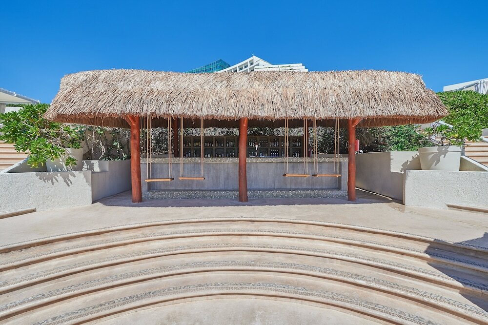 Фото Live Aqua Beach Resort Cancún - Adults Only - All Inclusive