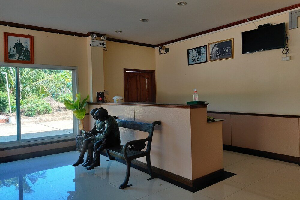 Фото Oyo 75334 Train Hotel