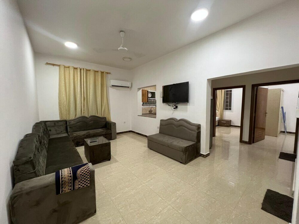 Фото Al Homur Building