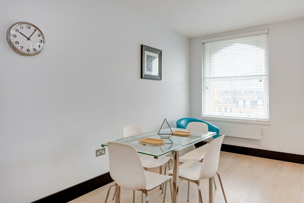 Фото Heinze Building by City Living London