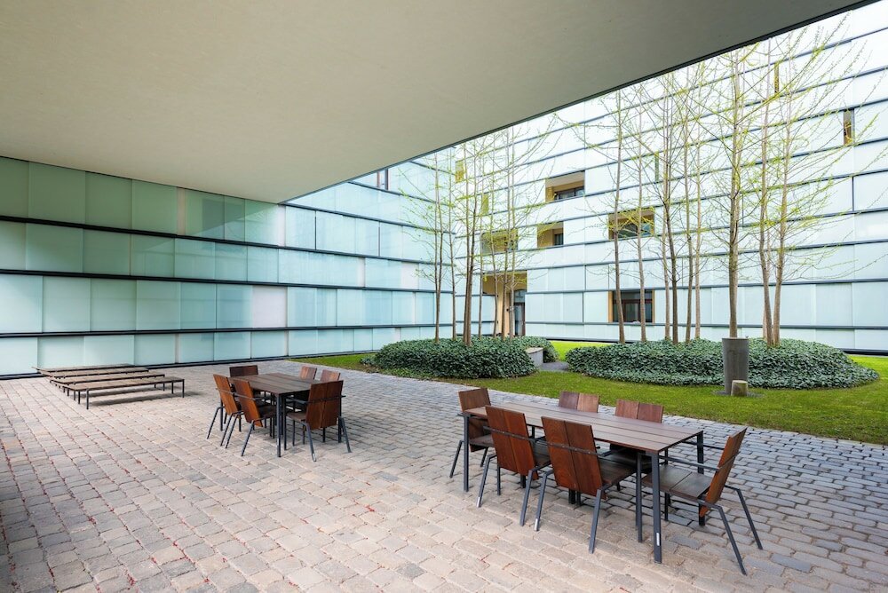 Фото Four bedroom apartment in Prague