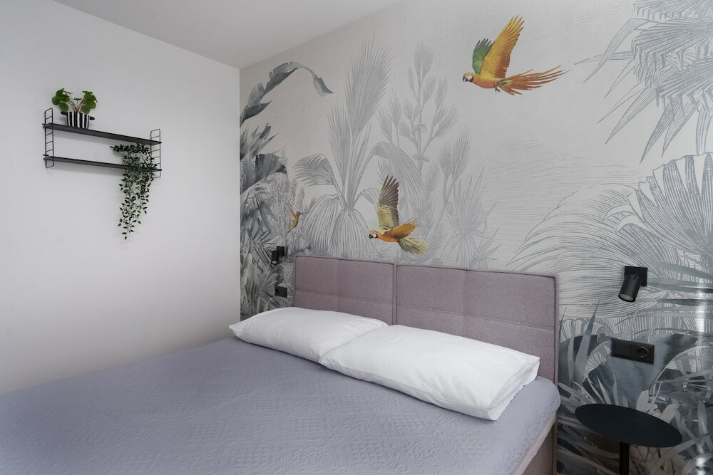 Фото Pappagallo Apartments