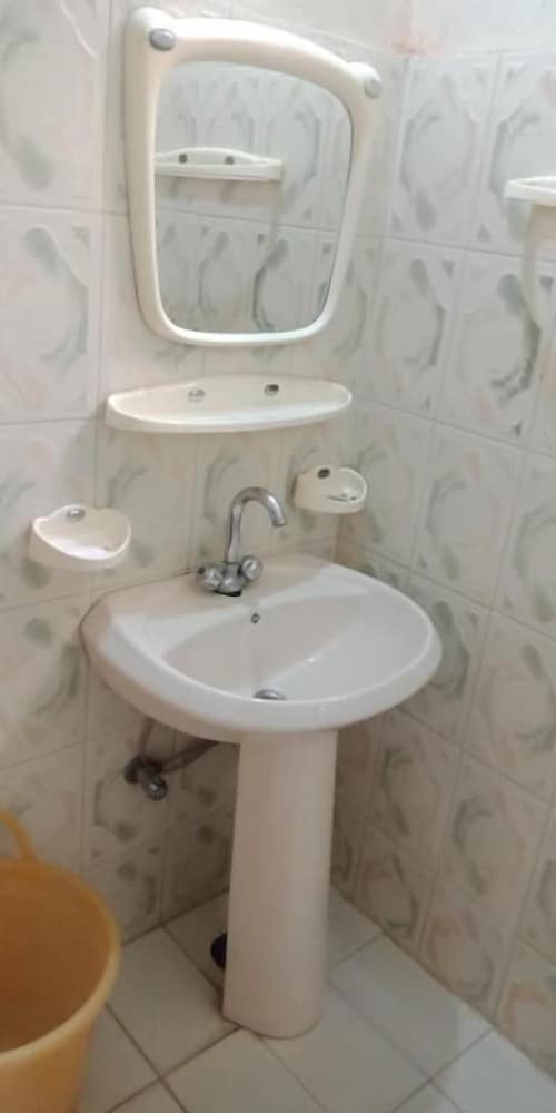 Фото Autobahn Guest house