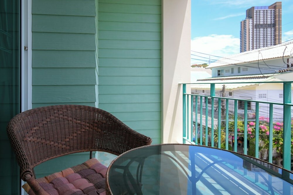 Фото Shamrock Hotel Pattaya