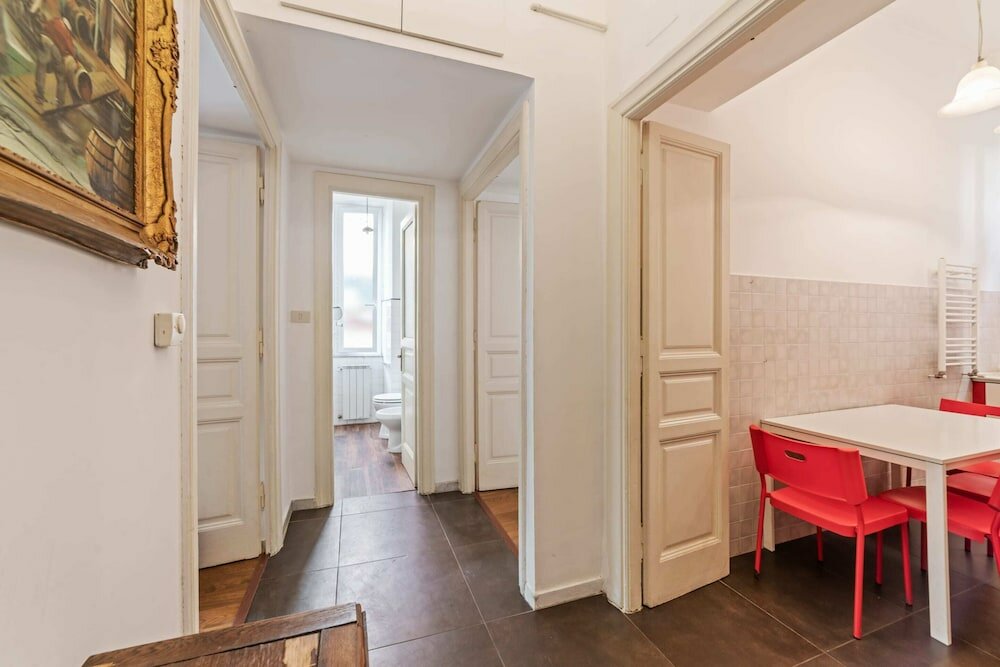 Фото Bright and Spacious Philbeach Garden Apartment