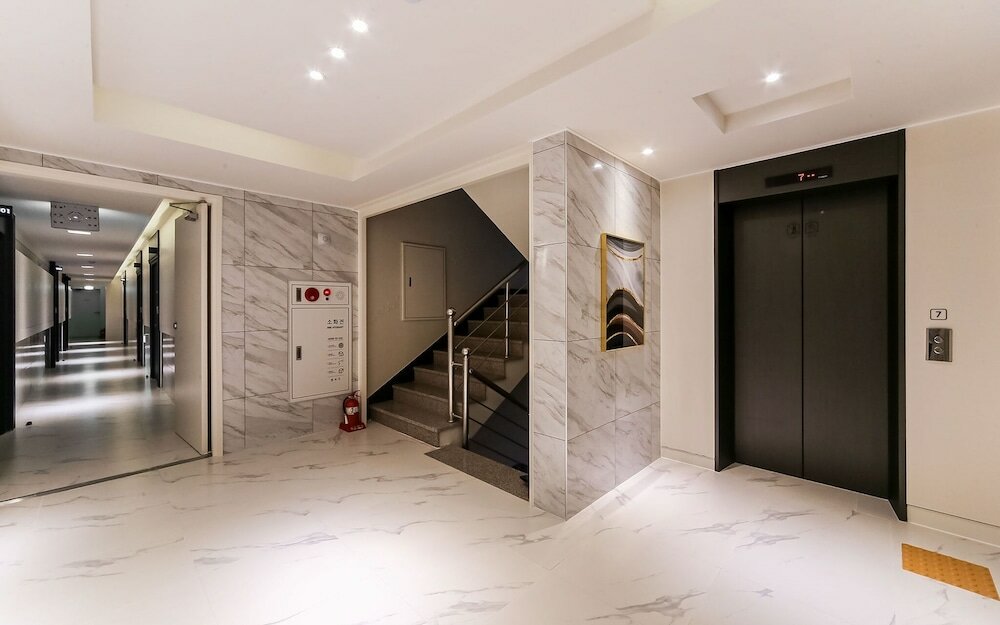 Фото 25 Hours Hotel