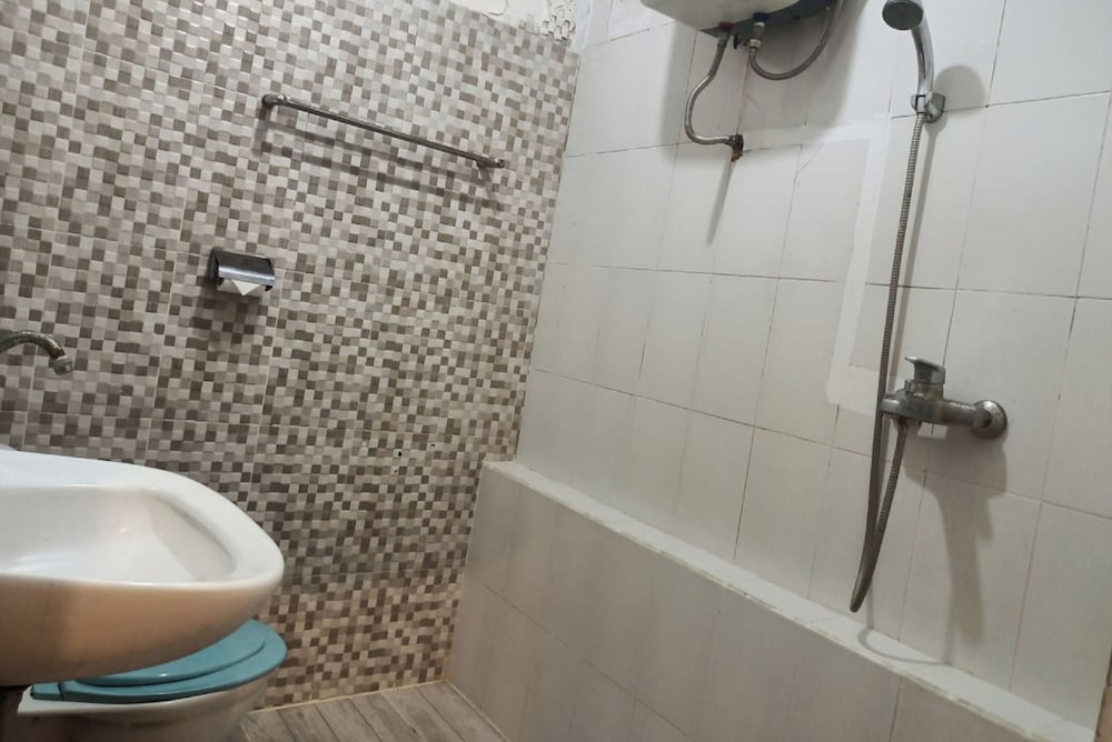 Фото Oyo 710 Naomi Heritage