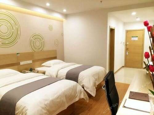 Гостиница Green Tree Inn Tieling Zijing City в Телине